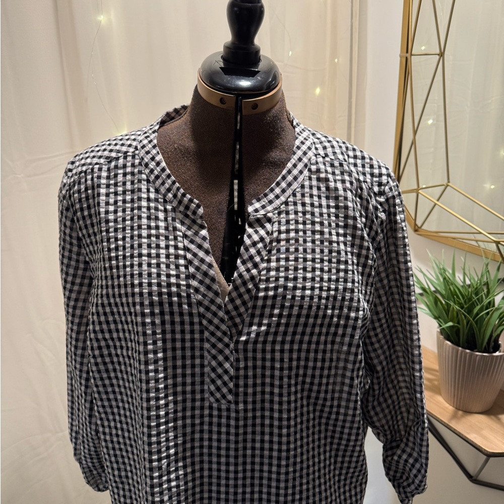 Vineyard Vines Black and White Gingham Blouse